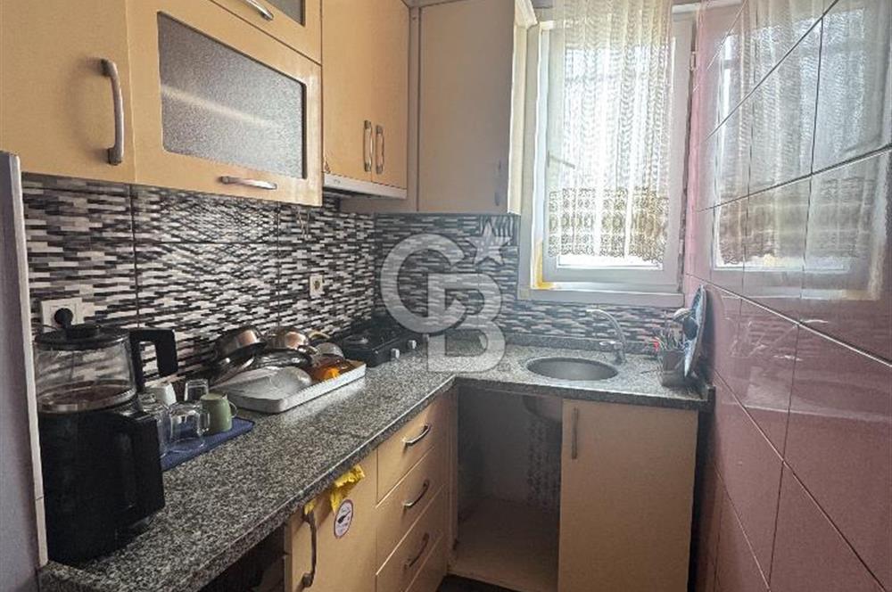 Beyoğlu Kumbaracı Yokuşunda Ortak Teraslı 4.kat 2+1 satılık