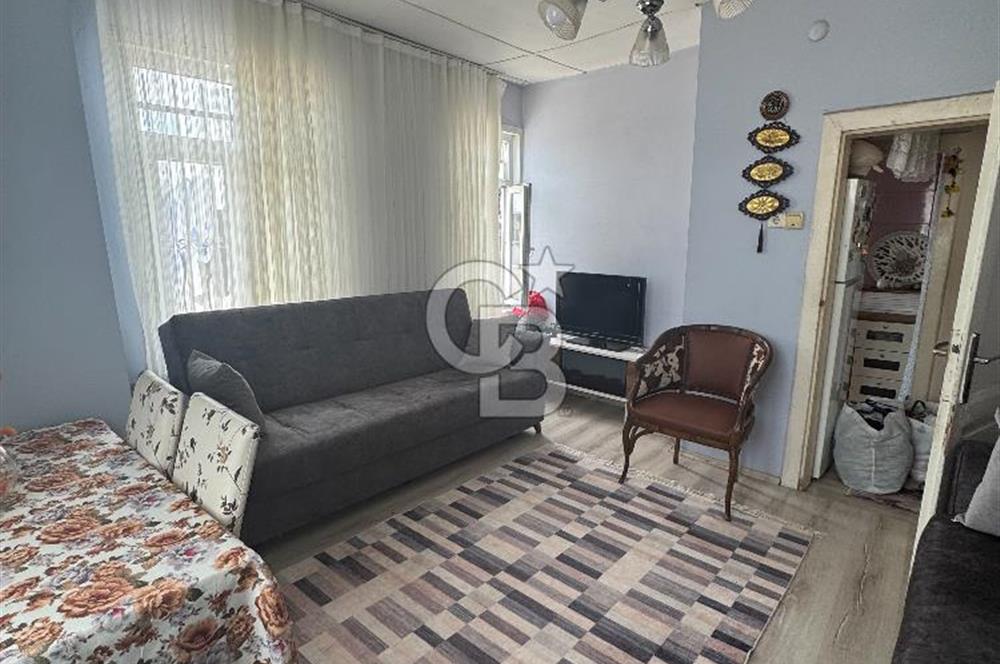 Beyoğlu Kumbaracı Yokuşunda Ortak Teraslı 4.kat 2+1 satılık