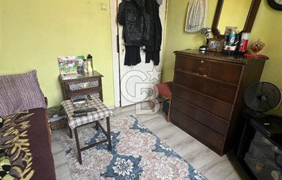 Beyoğlu Kumbaracı Yokuşunda Ortak Teraslı 4.kat 2+1 satılık