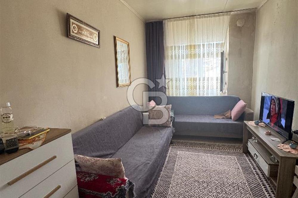 Beyoğlu Kumbaracı Yokuşunda Ortak Teraslı 4.kat 2+1 satılık