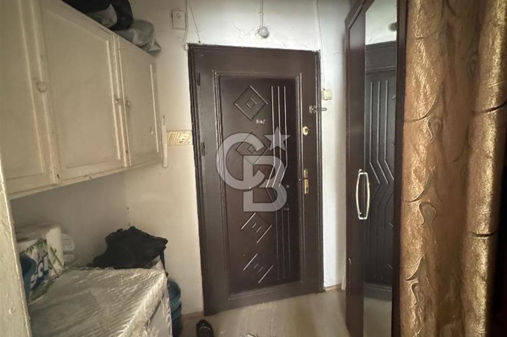Beyoğlu Kumbaracı Yokuşunda Ortak Teraslı 4.kat 2+1 satılık