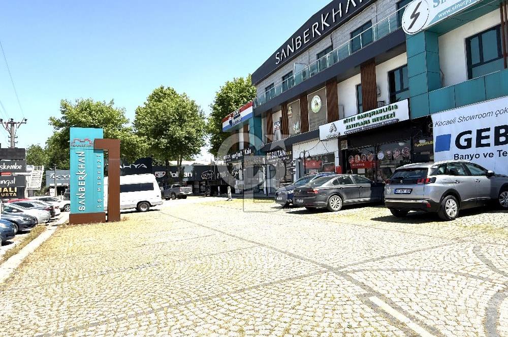 CB AKADEMİ BAŞİSKELE SANBERKHAN KİRALIK 425 m2 D-130 CEPHE OFİS
