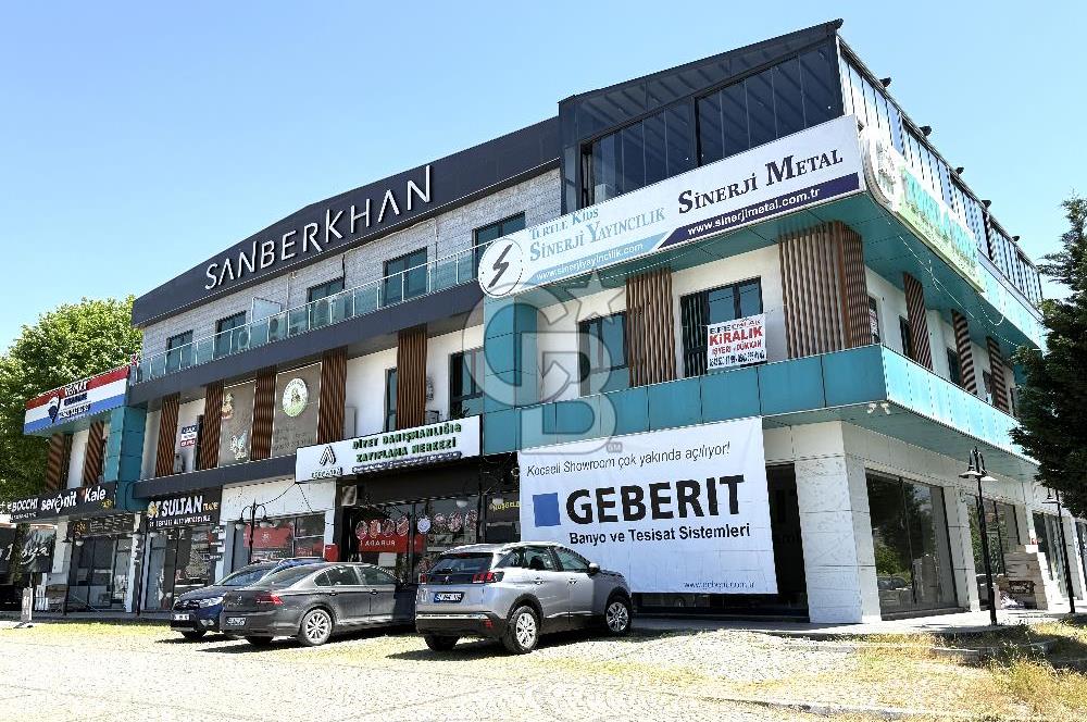 CB AKADEMİ BAŞİSKELE SANBERKHAN KİRALIK 425 m2 D-130 CEPHE OFİS