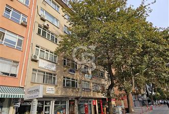 Kızılay Sağlık-1de Eşyasız KİRALIK 2+1 Ön Cephe Home&Ofis İşyeri