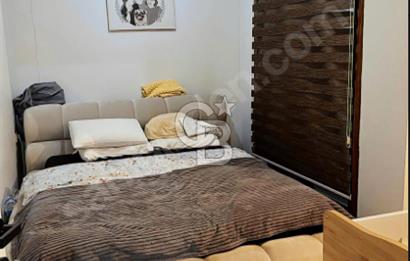 Kemerburgaz meydanda satılık 1+1 geniş daire