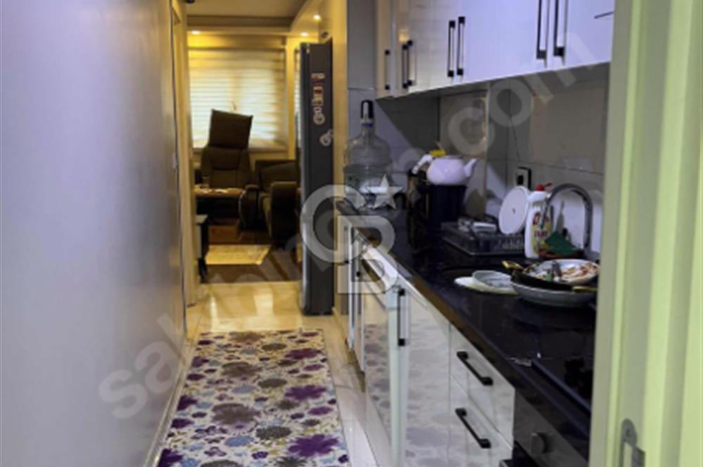 Kemerburgaz meydanda yeni bina 1+1 satılık daire