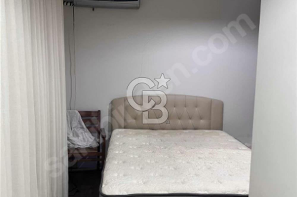 Kemerburgaz meydanda yeni bina 1+1 satılık daire