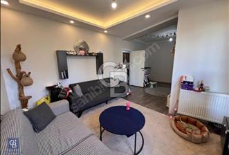 Kemerburgaz meydanda satılık 1+1 geniş daire