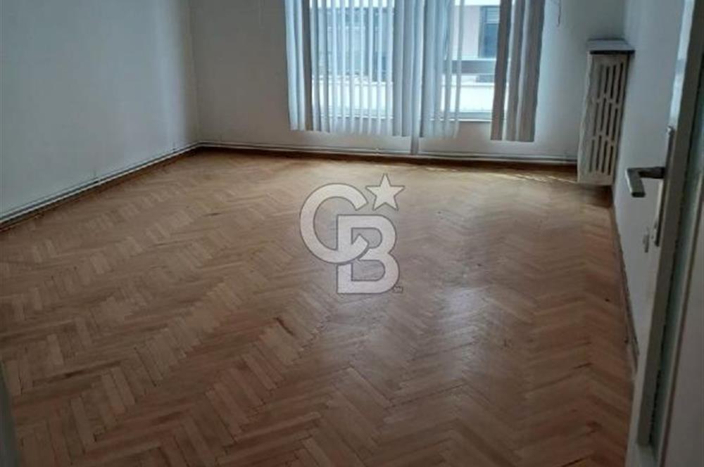 CİNNAH NO: 82 ATAKULE KARŞISI 1.KAT 4+1 SATILIK DAİRE