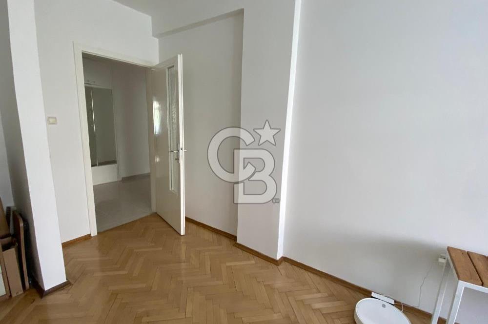 CİNNAH NO: 82 ATAKULE KARŞISI 1.KAT 4+1 SATILIK DAİRE