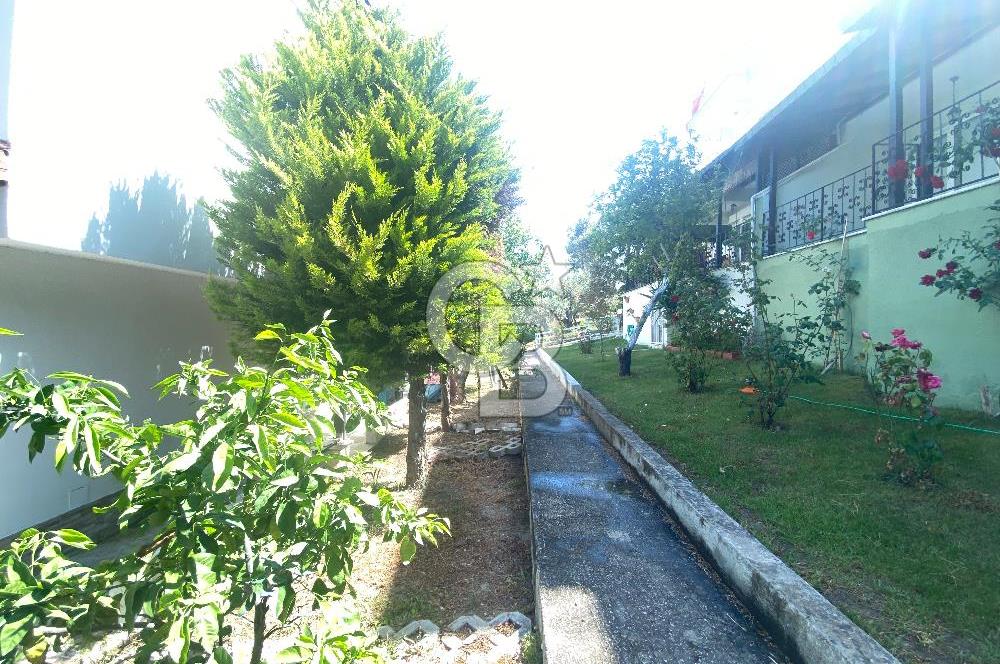 GÖMEÇ KEREMKÖY'DE DENİZE 100 MT.MESAFEDE  SİTE İÇİNDE TRİPLEKS VİLLA