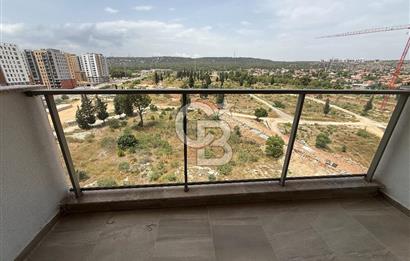 SUR YAPI TURKUAZ'da  FULL EŞYALI LÜKS KİRALIK 2+1 DAİRE