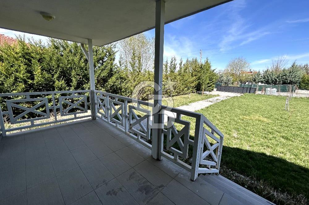 GÖLBAŞI İKİZCE SEVGİ ÇİÇEĞİ KONUTLARI 1000 M2 ARSA SATILIK VİLLA