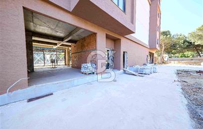 KARTAL ÜSKÜDAR CADDESİ ÜZERİNDE 197 M2 SATILIK EMSALSİZ DÜKKAN