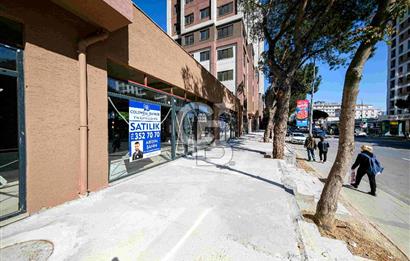 KARTAL ÜSKÜDAR CADDESİ ÜZERİNDE 197 M2 SATILIK EMSALSİZ DÜKKAN