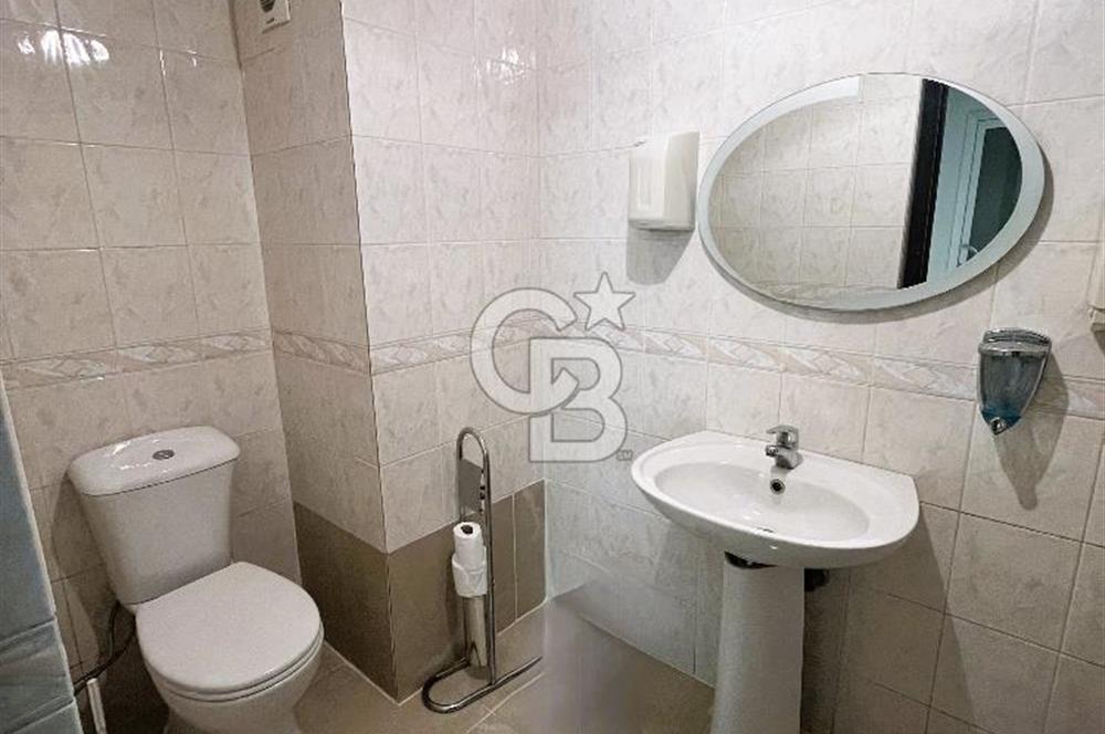 KOŞUYOLU Caddeye 1.Paralelde çok iyi konumda 390 m2 KİRALIK BİNA