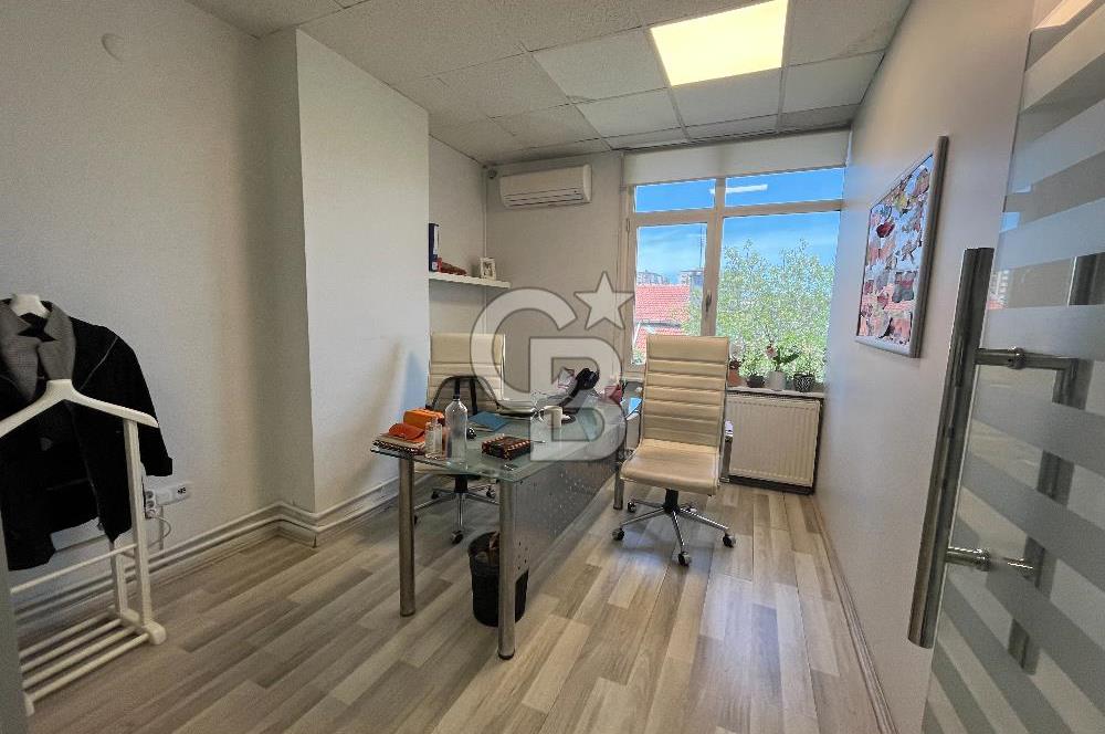 KOŞUYOLU Caddeye 1.Paralelde çok iyi konumda 390 m2 KİRALIK BİNA