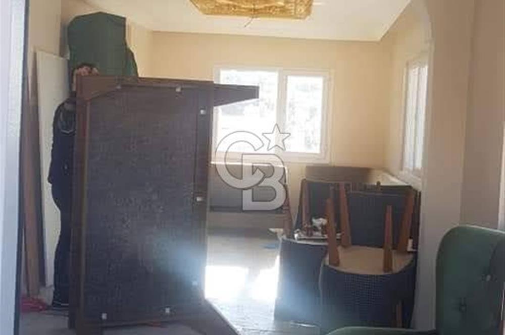 C/B DEN ALAŞEHİR SOĞANLI MAH. KÖY MERKEZİNDE SATILIK DÜKKANLI BİNA