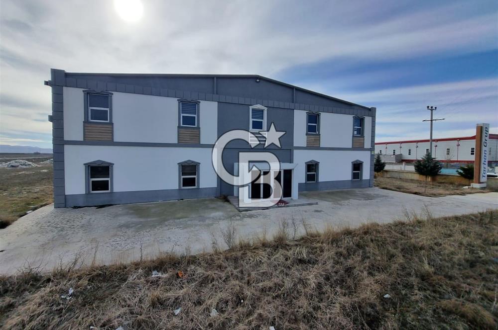 AKSARAY OSB'DE MERKEZİ KONUMDA 2600 M2 KAPALI KİRALIK FABRİKA