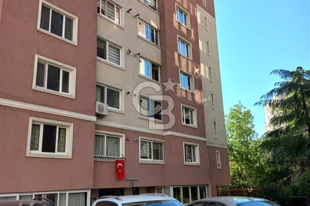 ÇEKMEKÖY YEŞİLBELDE SİTESİNDE BÜYÜK TİP 3+1 SATILIK DAİRE