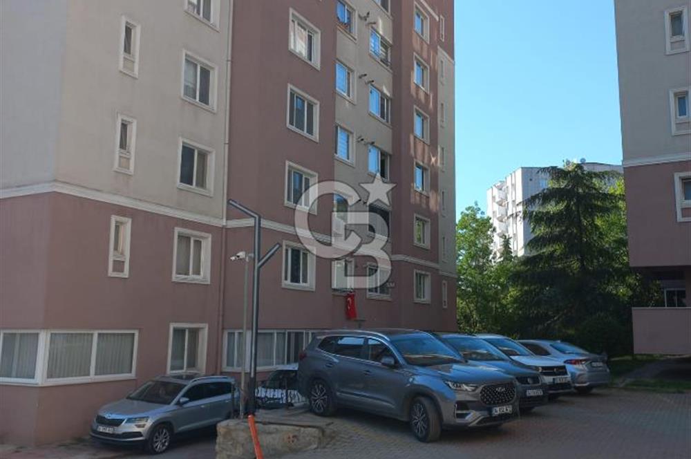 ÇEKMEKÖY YEŞİLBELDE SİTESİNDE BÜYÜK TİP 3+1 SATILIK DAİRE