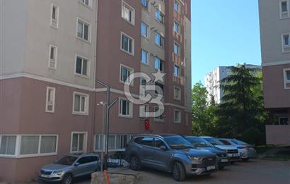 ÇEKMEKÖY YEŞİLBELDE SİTESİNDE BÜYÜK TİP 3+1 SATILIK DAİRE