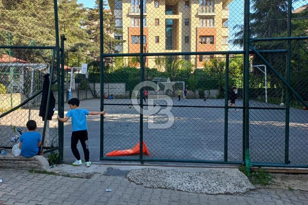 ÇEKMEKÖY YEŞİLBELDE SİTESİNDE BÜYÜK TİP 3+1 SATILIK DAİRE
