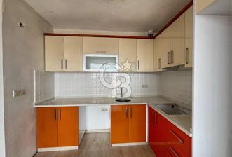 Merkez yıllık kiralık deniz manzaralı daire