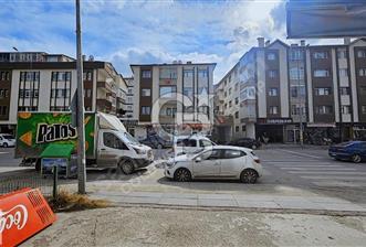 Gölbaşında caddesinde üzerinde dükkan
