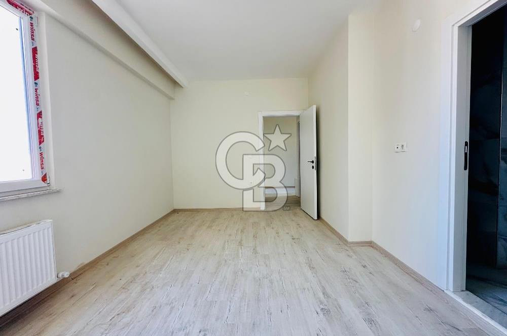 ÇANAKKALE MERKEZDE SİTE İÇERİSİNDE SATILIK ÇOK GENİŞ 2+1 DAİRE