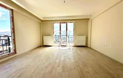 ÇANAKKALE MERKEZDE SİTE İÇERİSİNDE SATILIK ÇOK GENİŞ 2+1 DAİRE