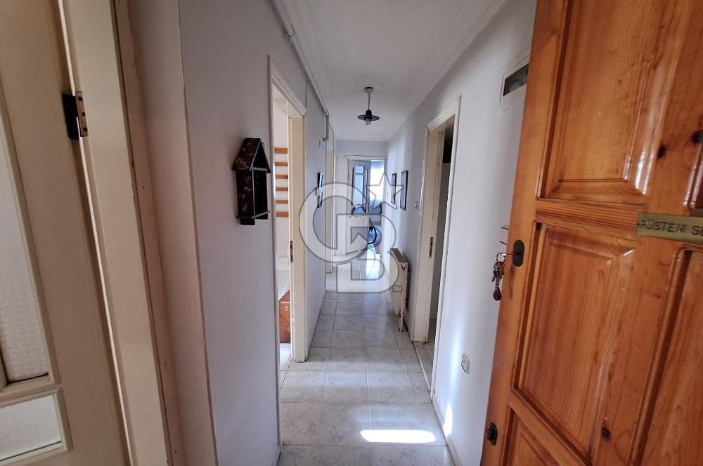 Karşıyaka Bahçelievler' de 3+1 Eşyalı Kiralık Daire