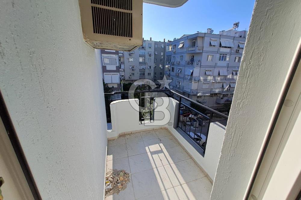 Karşıyaka Bahçelievler' de 3+1 Eşyalı Kiralık Daire