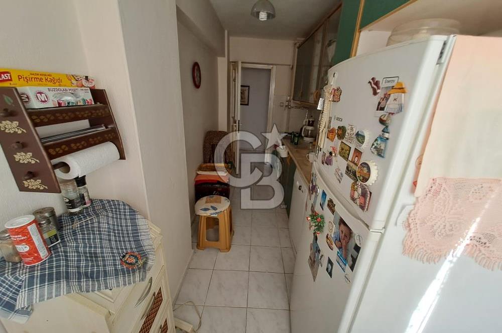 Karşıyaka Bahçelievler' de 3+1 Eşyalı Kiralık Daire