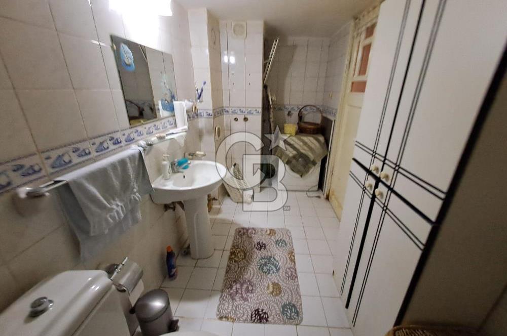 Karşıyaka Bahçelievler' de 3+1 Eşyalı Kiralık Daire