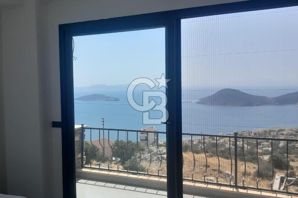 Egenin İncisi Çandarlıda Deniz Manzaralı Özel Villa