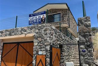 Egenin İncisi Çandarlıda Deniz Manzaralı Özel Villa