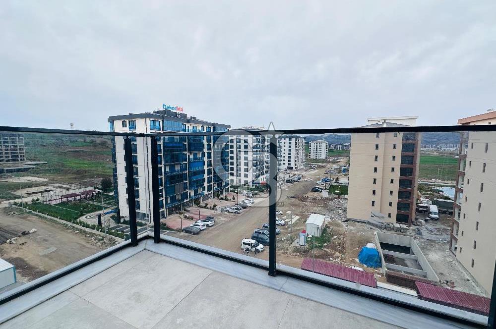 ÇANAKKALE MERKEZ ESENLERDE SİTE İÇİNDE SATILIK ARA KAT 3+1 DAİRE