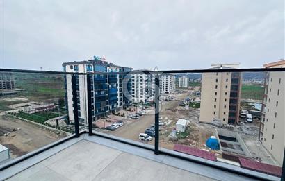 ÇANAKKALE MERKEZ ESENLERDE SİTE İÇİNDE SATILIK ARA KAT 3+1 DAİRE