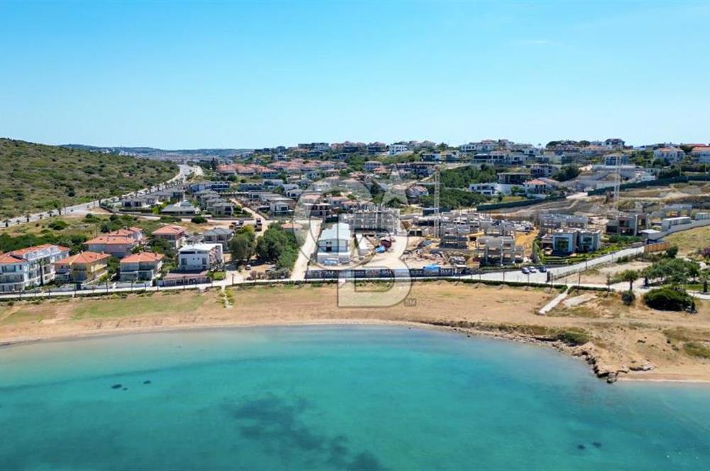 ÇEŞME FENERBURNU'NDA DENİZ MANZARALI 7+2 MÜSTAKİL HAVUZLU VİLLA