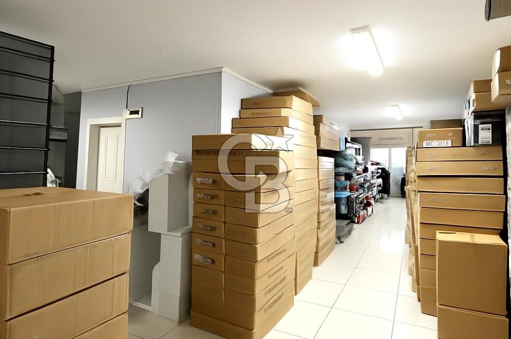 [CB SE7EN] ESENYURT AKÇABURGAZ MAH. KÖŞE KONUMDA 200 M² DÜKKAN