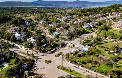 URLA İTOKENT SİTESİ EN ÖZEL KONUMLU BÜYÜK TİP VİLLASI SATIŞTA