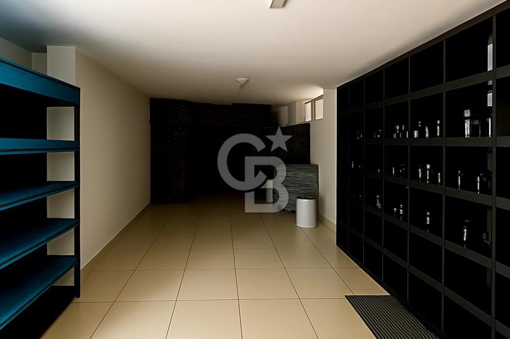 [CB SE7EN] ESENYURT AKÇABURGAZ MAH. KÖŞE KONUMDA 200 M² DÜKKAN