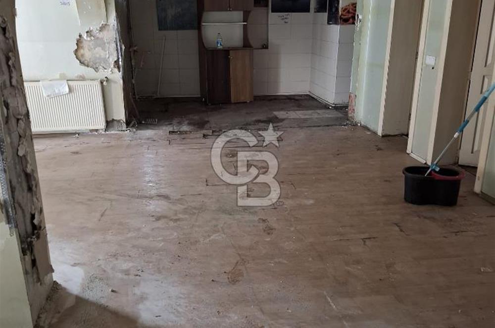 BOSTANCI MARARAY İSTASYONUNA 2 DK YÜRÜYÜŞ MESAFESİNDE SATILIK BİNA