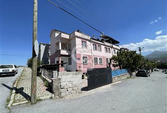 OSMANLI MAHALLESİ KÖŞE BAŞI KOMPLE BİNA 