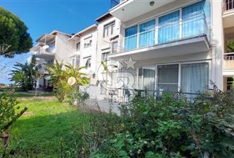 AYDIN KUŞADASINDA DENİZE SIFIR SİTE İÇİ 3+1 DAİRE