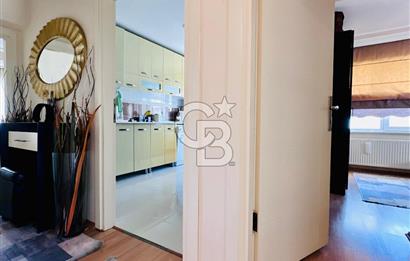 CEVATPAŞA DA SATILIK CADDE ÜSTÜ ARA KAT GENİŞ 3+1 DAİRE