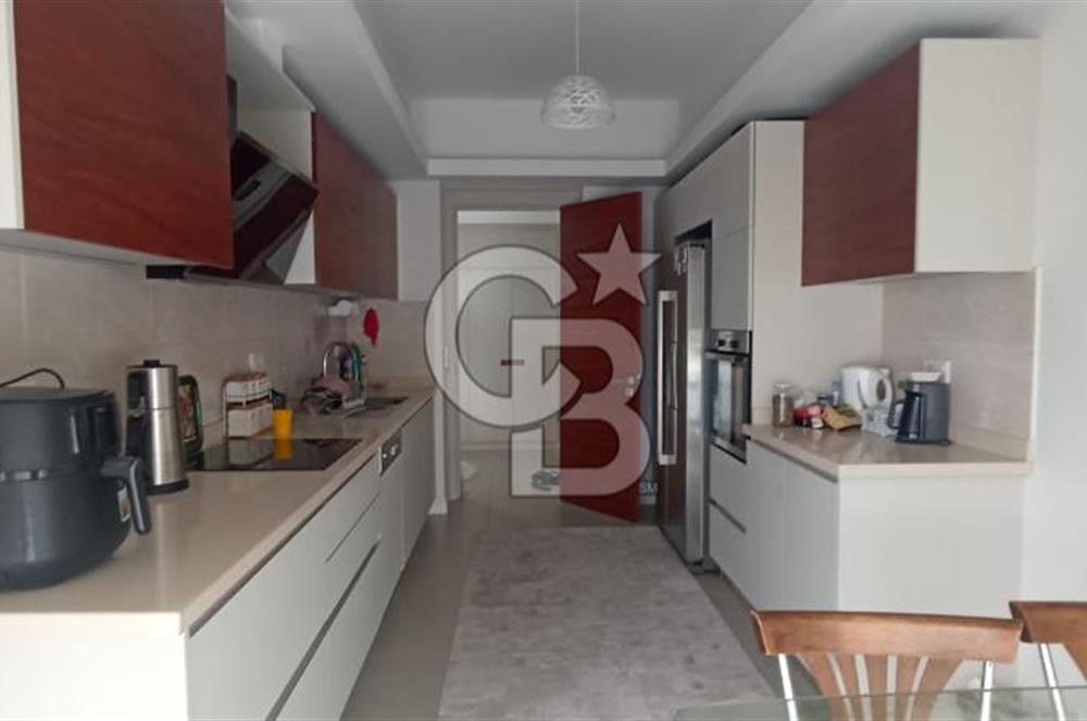 B Life2 Sitesinde Geniş 3+1 Havuzlu ve Güvenlikli Yaşam