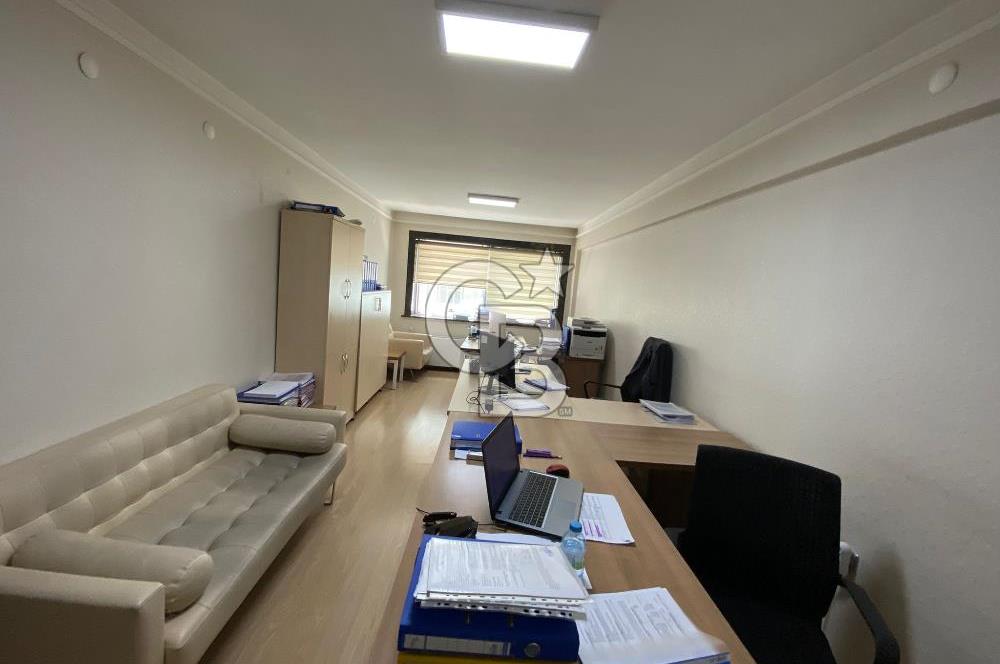 CB GÜVENCESİYLE | İhsaniye’de İşlek Cadde Üzeri, 95 m²,  Satılık Modern Ofis!