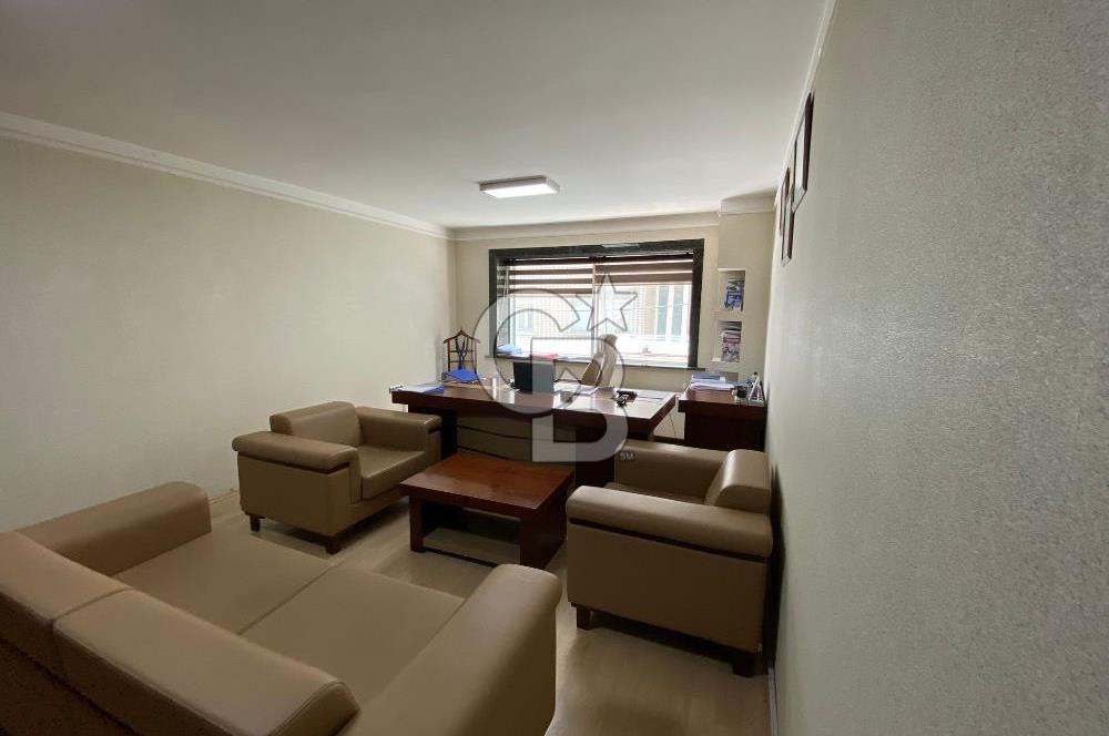 CB GÜVENCESİYLE | İhsaniye’de İşlek Cadde Üzeri, 95 m²,  Satılık Modern Ofis!